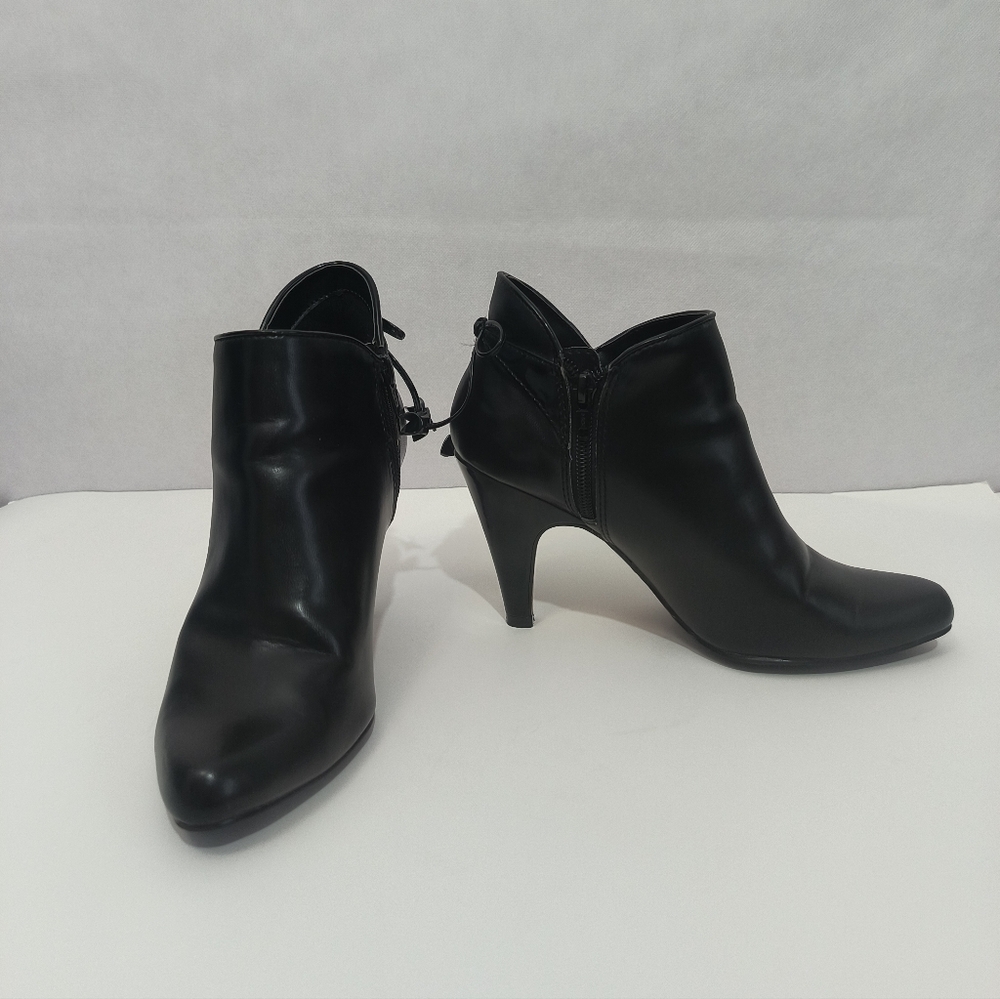 George Black Sunset Ankle Boots With Side Zipper Closure Women's 7
